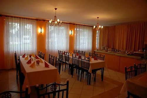 וסס Hotel Ferihegy